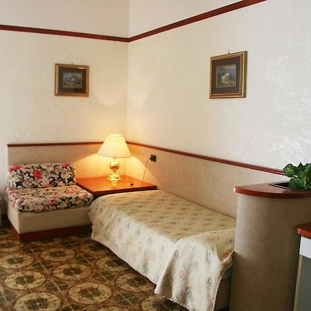Hotel Gaggiano San Giovanni Rotondo Exterior foto