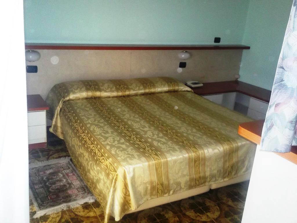 Hotel Gaggiano San Giovanni Rotondo Quarto foto